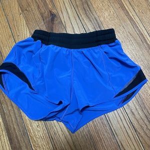 Lululemon shorts size 6